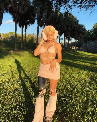 Shibuya Bambi / queenpuppy777 / alienrapperqueen / shibuyabambi