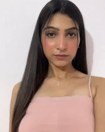 Shine Kaur Alastonkuvavuotoja OnlyFansista 7