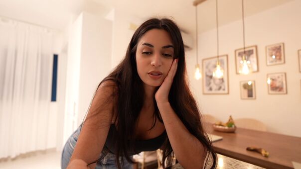 Shirin Azami Alastonkuvavuotoja OnlyFansista 649
