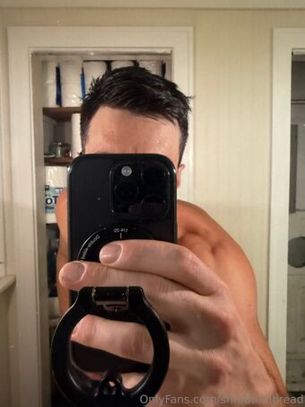 shredandbread Alastonkuvavuotoja OnlyFansista 40