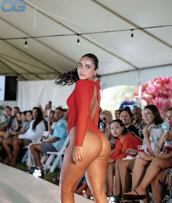 Sienna Mae