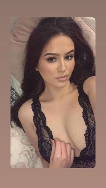 Simone Goodall Alastonkuvavuotoja OnlyFansista 40