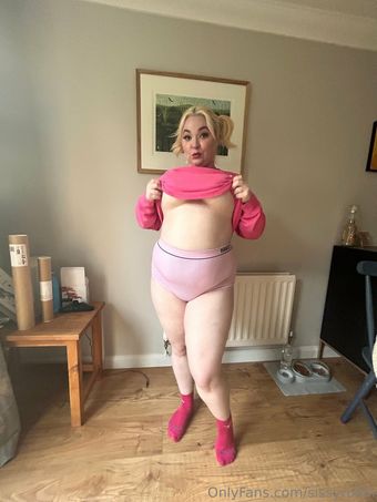 sissyrobin Alastonkuvavuotoja OnlyFansista 19