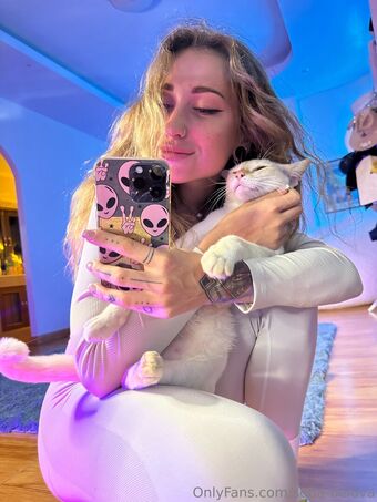 sofia-belova Alastonkuvavuotoja OnlyFansista 15