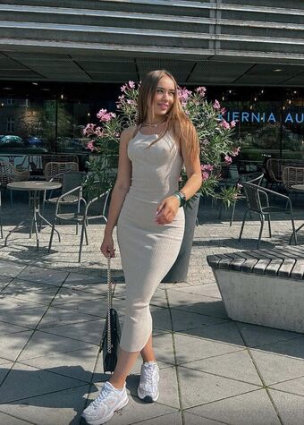 sofia-foxy Alastonkuvavuotoja OnlyFansista 18