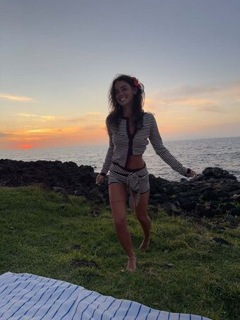 Sofia Muse Alastonkuvavuotoja OnlyFansista 129