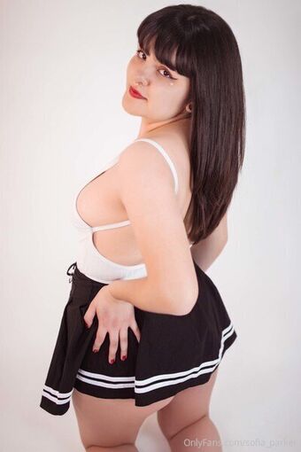 sofia_parker Alastonkuvavuotoja OnlyFansista 18