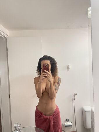 Sofia Rabelloicial Alastonkuvavuotoja OnlyFansista 10