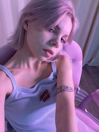 Soft Aura Alastonkuvavuotoja OnlyFansista 6