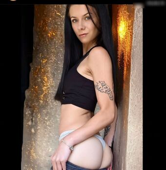 Sophie208-666 Alastonkuvavuotoja OnlyFansista 80