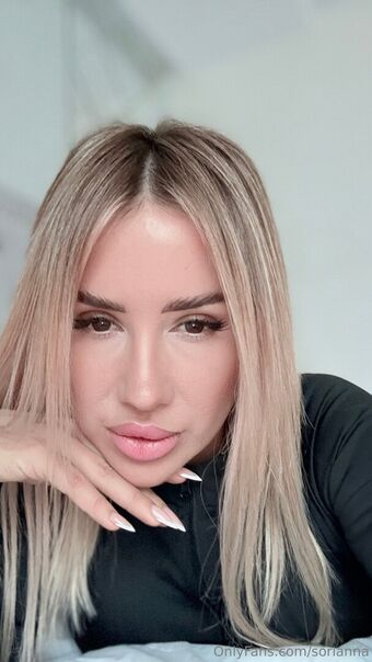 sorianna Alastonkuvavuotoja OnlyFansista 14
