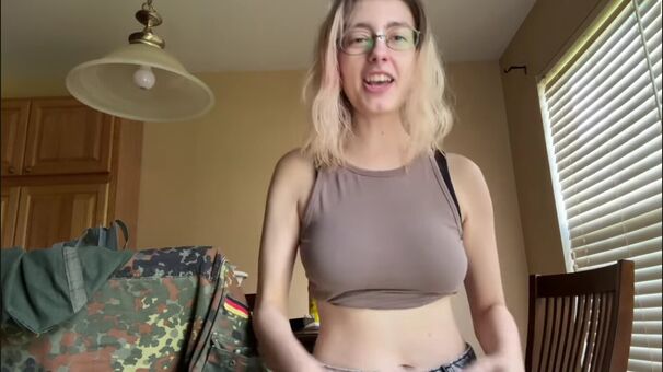 Splishbie Alastonkuvavuotoja OnlyFansista 94