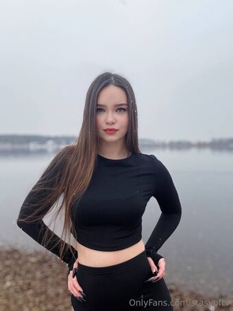 Stacy Alastonkuvavuotoja OnlyFansista 65