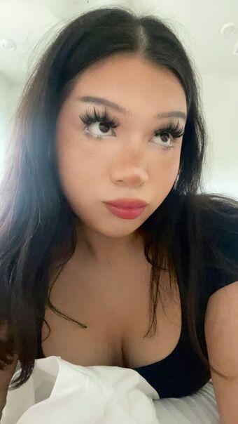 Stellakitty Alastonkuvavuotoja OnlyFansista 7