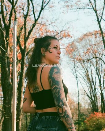 Stephilee Alastonkuvavuotoja OnlyFansista 75