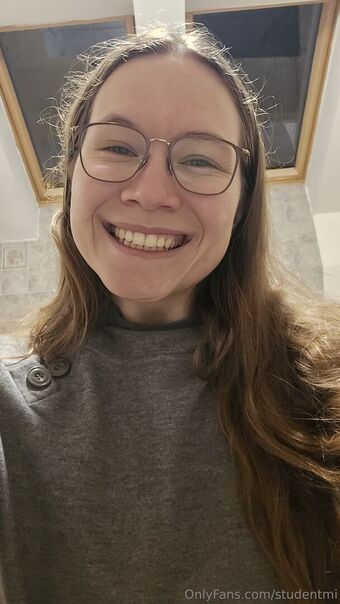 studentmi Alastonkuvavuotoja OnlyFansista 9
