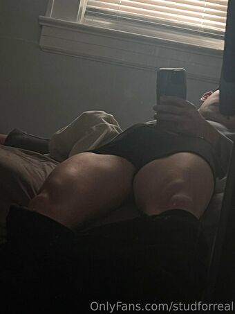 studforreal Alastonkuvavuotoja OnlyFansista 12