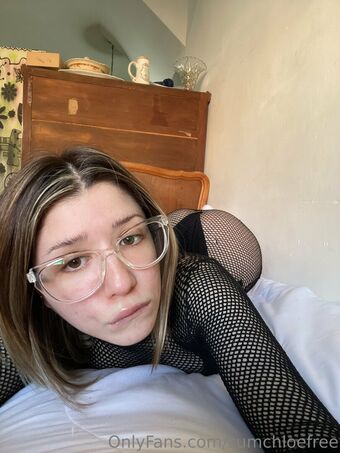 sumchloefree Alastonkuvavuotoja OnlyFansista 14