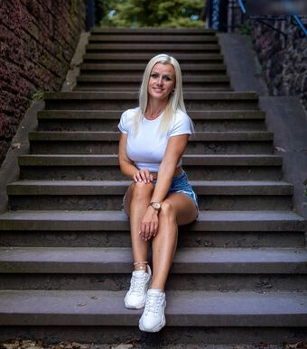 Sunyyy Alastonkuvavuotoja OnlyFansista 69