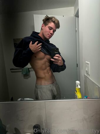 swolemattyy Alastonkuvavuotoja OnlyFansista 29