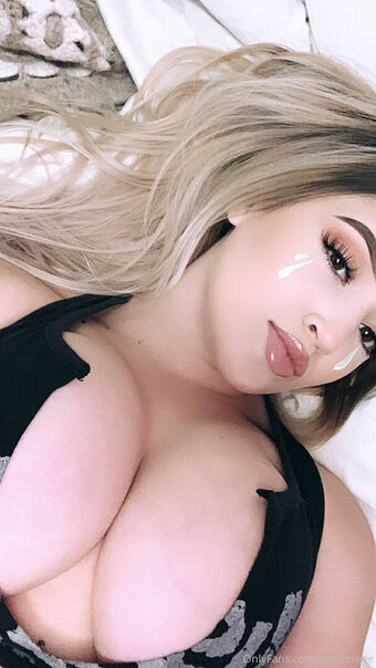 TeaseeBree