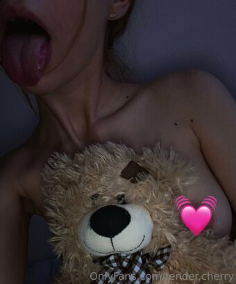 tender.cherry Alastonkuvavuotoja OnlyFansista 16