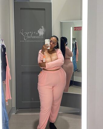 thebbwbombshell Alastonkuvavuotoja OnlyFansista 2