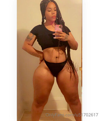 therealsgreyy Alastonkuvavuotoja OnlyFansista 11