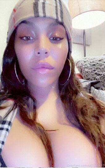 therealsgreyy Alastonkuvavuotoja OnlyFansista 16