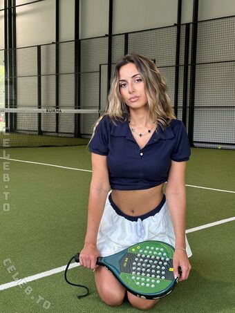 tiffanyana Alastonkuvavuotoja OnlyFansista 36