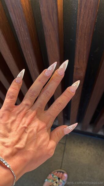 tinyaussie Alastonkuvavuotoja OnlyFansista 7