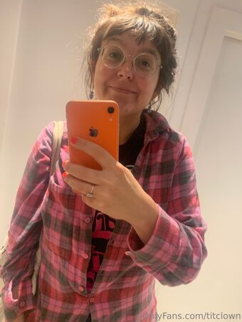 titclown Alastonkuvavuotoja OnlyFansista 28