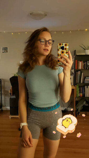 Tittyteaze Alastonkuvavuotoja OnlyFansista 12