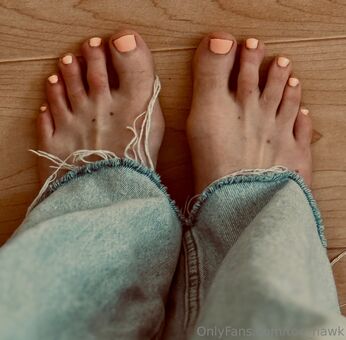 toe_hawk