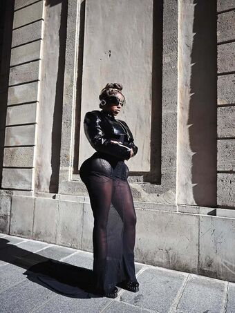 Trinity Fatu Alastonkuvavuotoja OnlyFansista 164