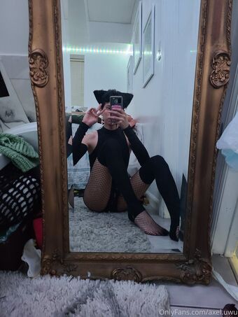 twinku Alastonkuvavuotoja OnlyFansista 55