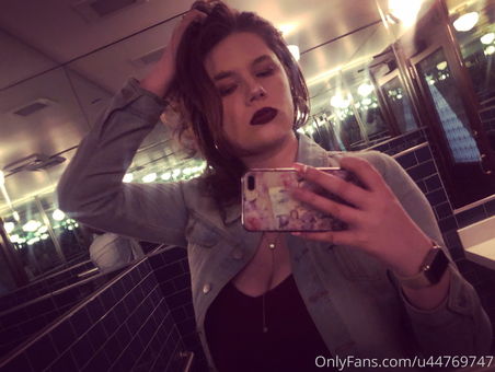 u44769747 Alastonkuvavuotoja OnlyFansista 9