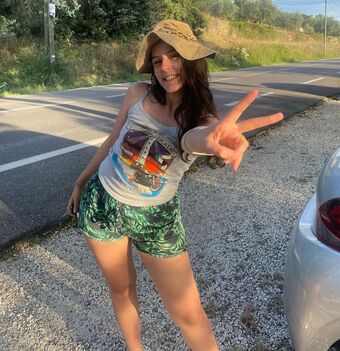 Ultia Alastonkuvavuotoja OnlyFansista 15