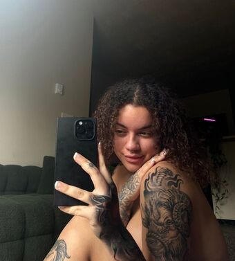 Vieraralyn