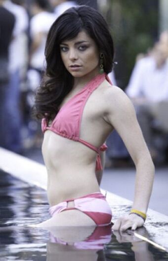 Violeta Isfel