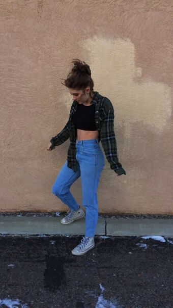 Willow Shields Alastonkuvavuotoja OnlyFansista 225