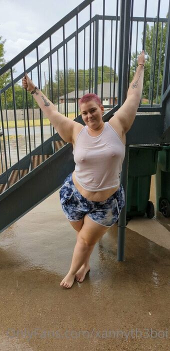 xannyth3boi Alastonkuvavuotoja OnlyFansista 7