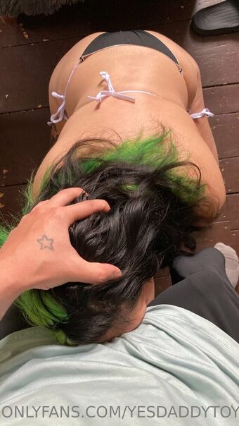 yesdaddytoys Alastonkuvavuotoja OnlyFansista 31