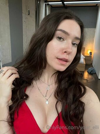 your_elli Alastonkuvavuotoja OnlyFansista 10