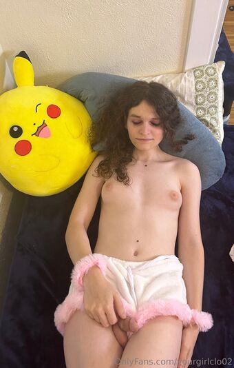 yourgirlclo02 Alastonkuvavuotoja OnlyFansista 19