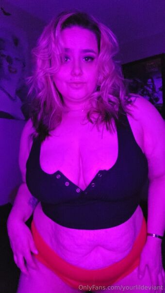 yourlildeviant Alastonkuvavuotoja OnlyFansista 8