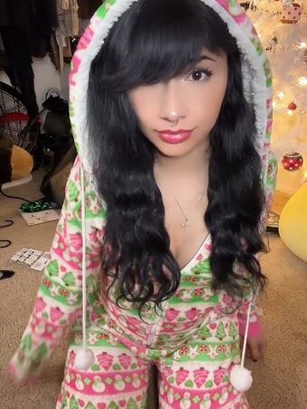 Yourtokengirl Alastonkuvavuotoja OnlyFansista 62