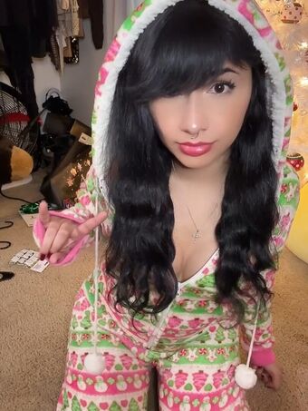 Yourtokengirl Alastonkuvavuotoja OnlyFansista 63