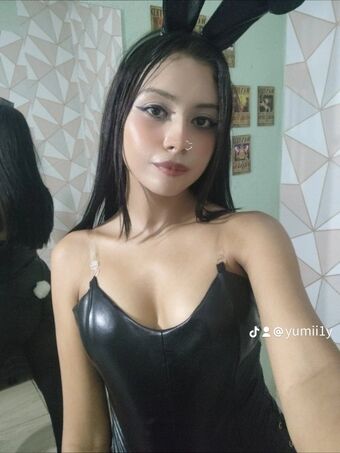 Yumiz1nha Alastonkuvavuotoja OnlyFansista 5