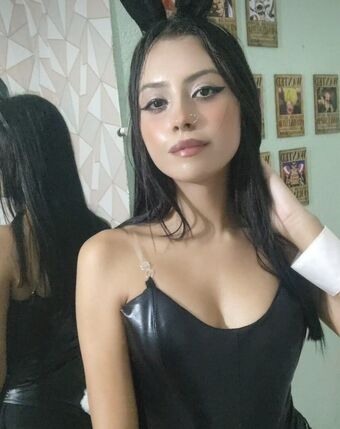 Yumiz1nha Alastonkuvavuotoja OnlyFansista 6